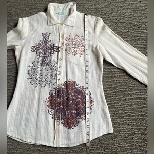 Maurices Women's Y2K Cream/Print detail Blouse Size Small